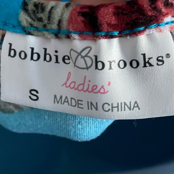 Woman’s top - Picture 3 of 3